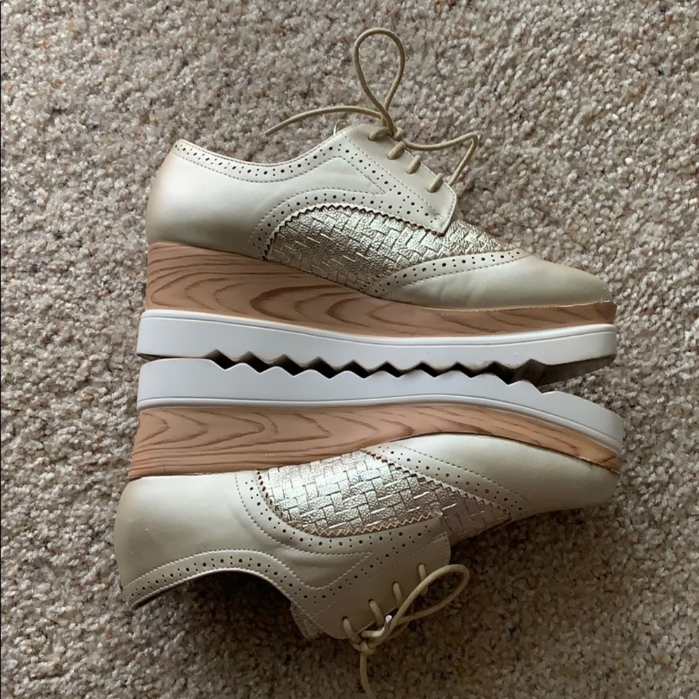 Platforms wingtip oxfords